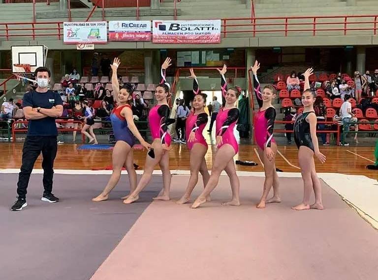 Después de dos años, los deportistas de «SALTOS» volvieron a la competencia