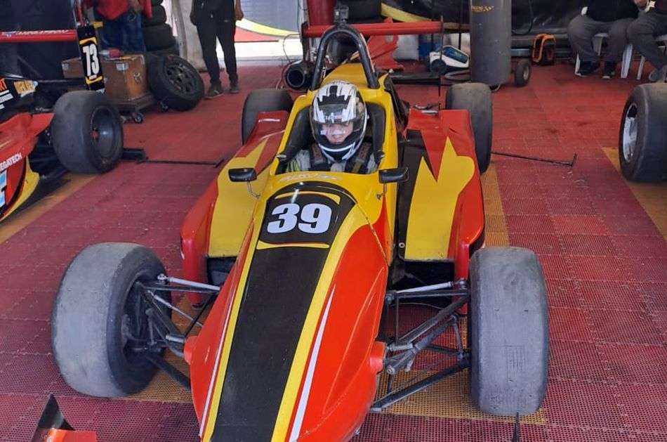 Diego Tavechio debutó en la Fórmula Renault Plus y buscará competir todo el 2023 en la categoría