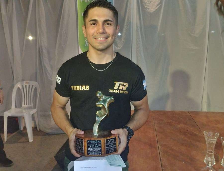 El mejor deportista del año correspondió al boxeo: Tobías Reyes ganó el premio HACIA LA PERFECCIÓN