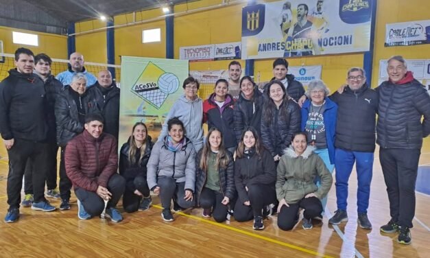 Voley: los profes se capacitaron en jornada organizada por ACESVO